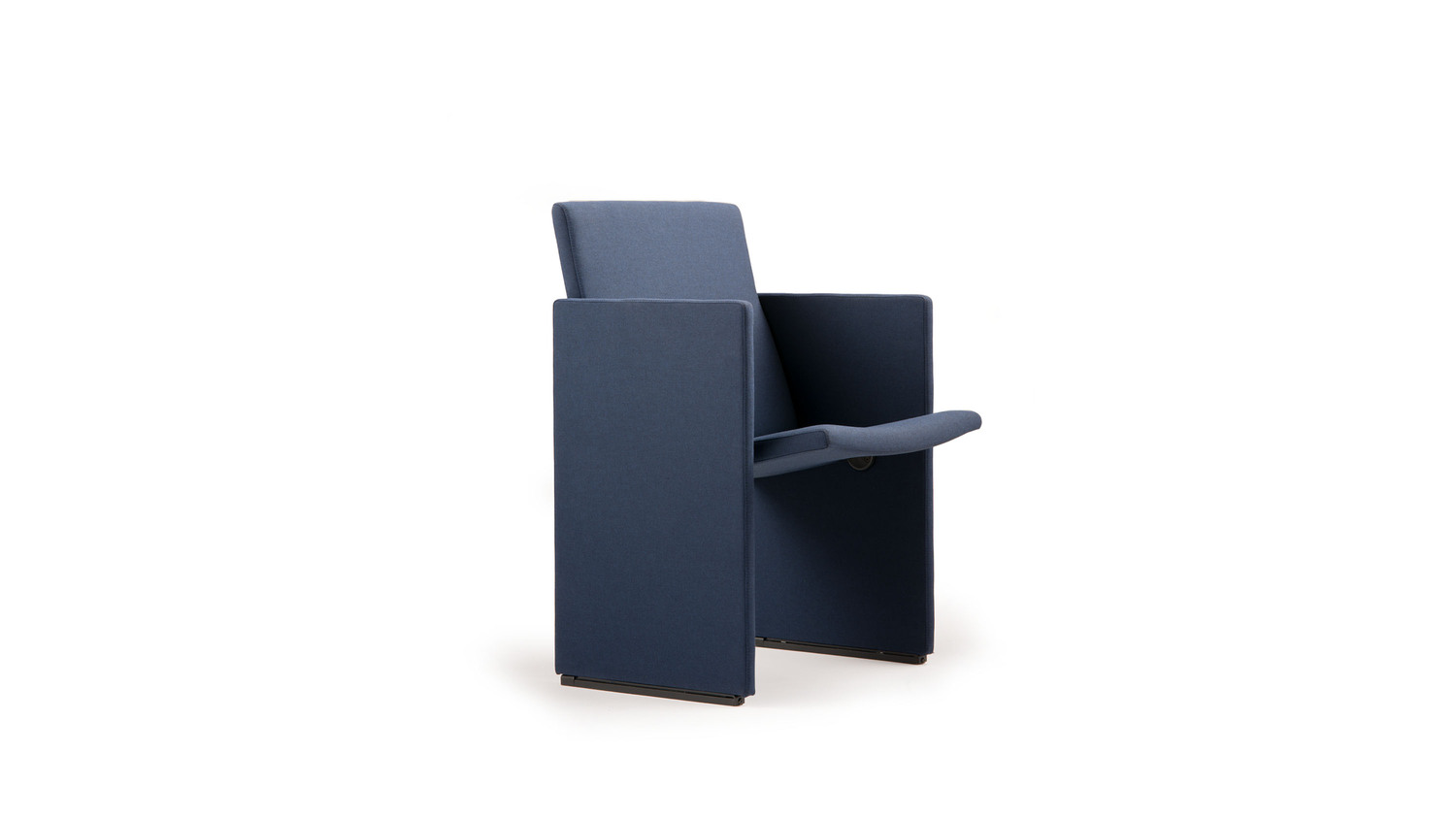 01 west end armchair