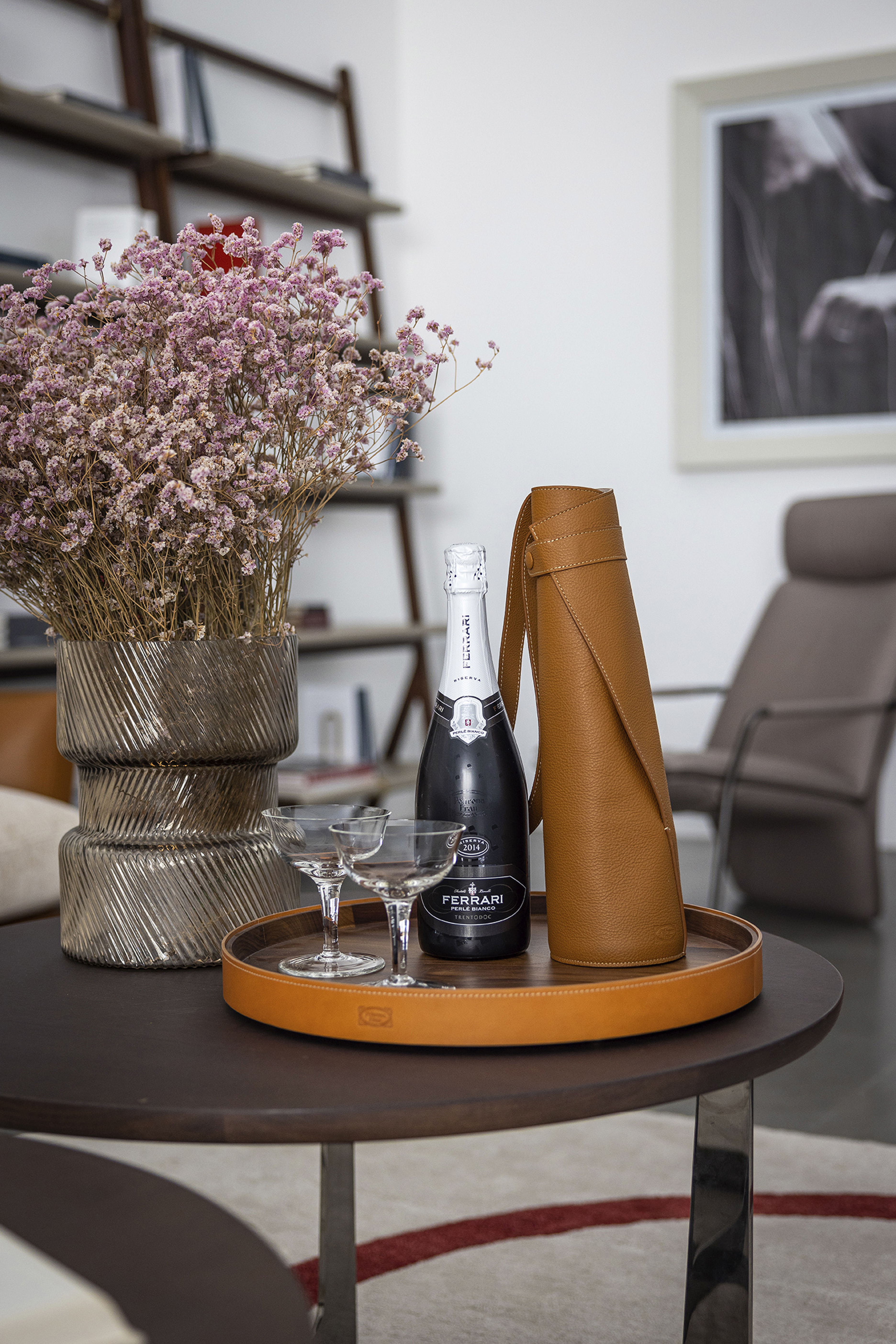 Gli Oggetti | Wine Bag by Poltrona Frau Style & Design Centre