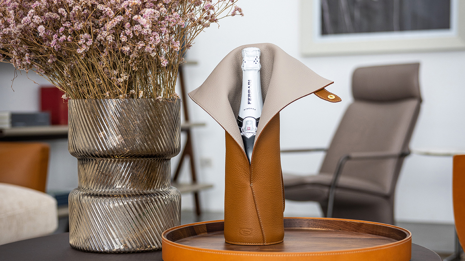ポルトローナ・フラウ Wine Bag Gli Oggetti | Wine Bag - Poltrona Frau Style & Design Centre