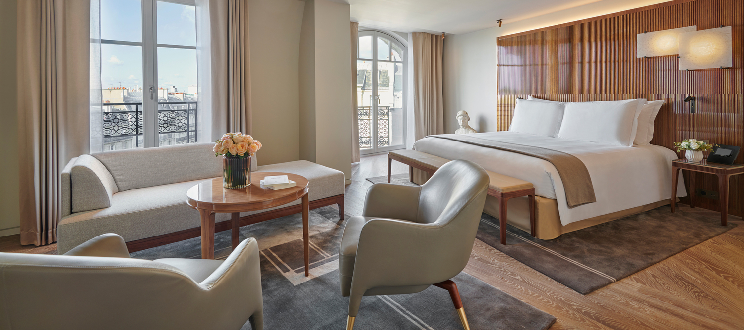 LUXURY HOTEL