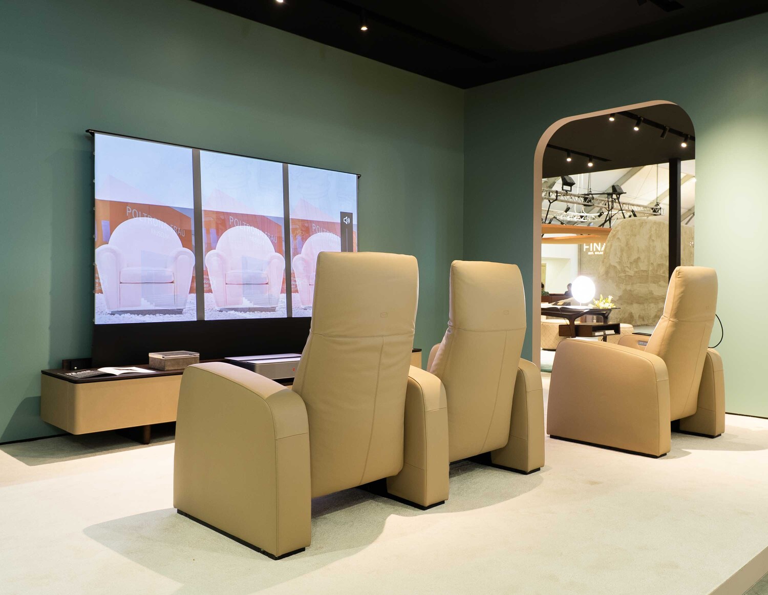 04 downtown design dubai 2025