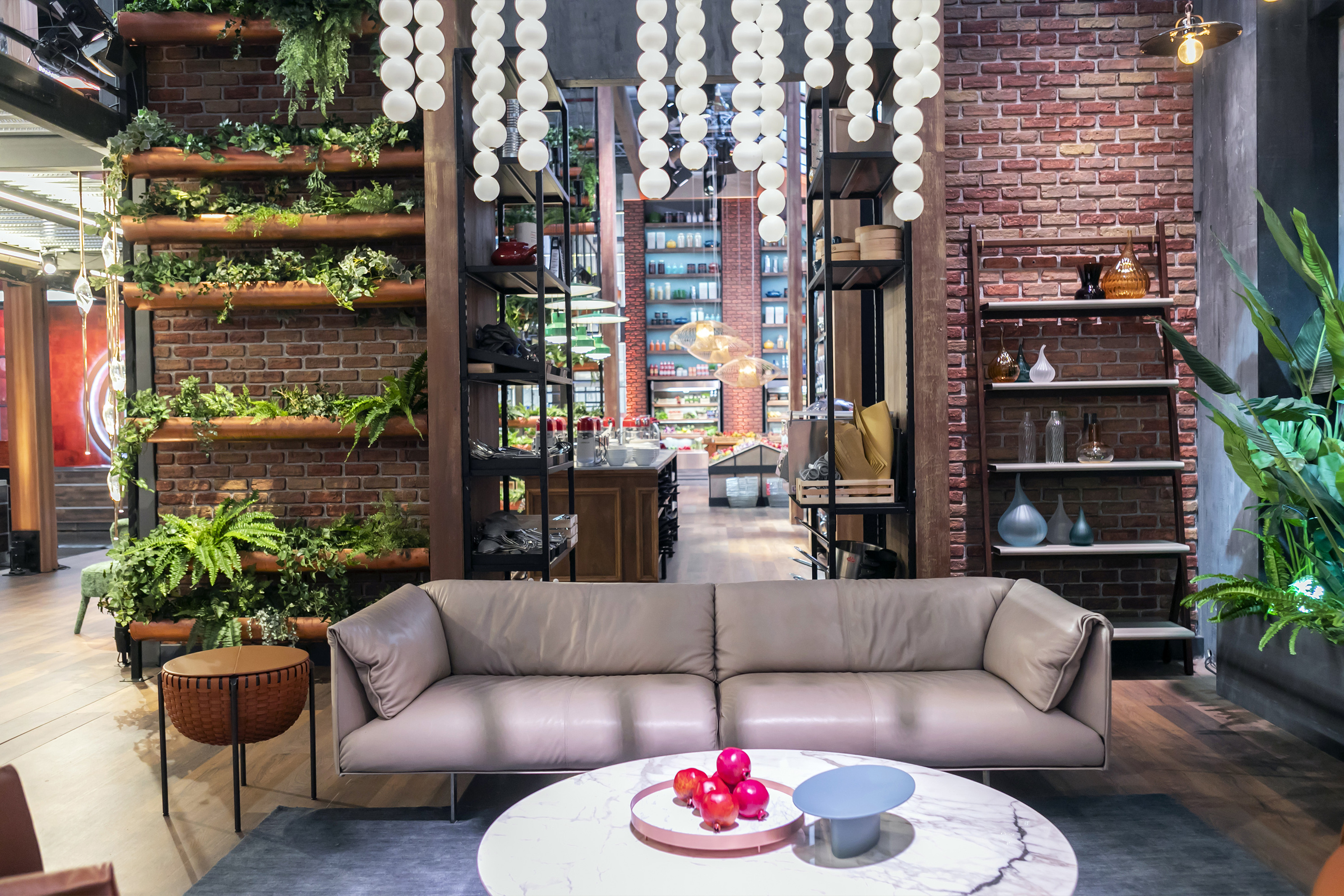 A touch of design on the set of Masterchef Italy
