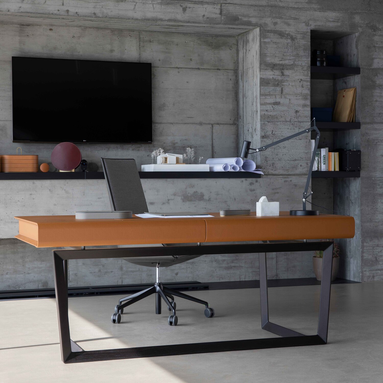 desks desks